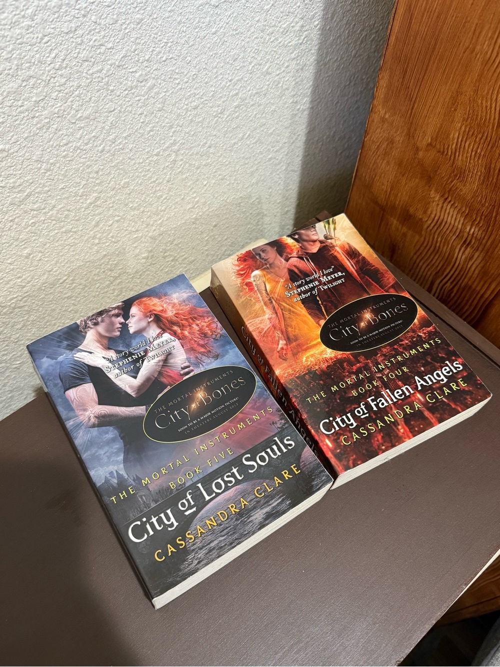 The Mortal Instruments Book bundle, Shadow Hunters - Picture 2 of 3